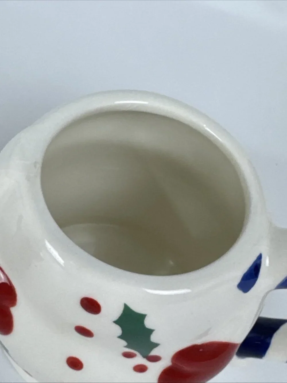 Temptations Snowman Red Hat Ceramic 12oz Mug holiday Christmas decor cup
